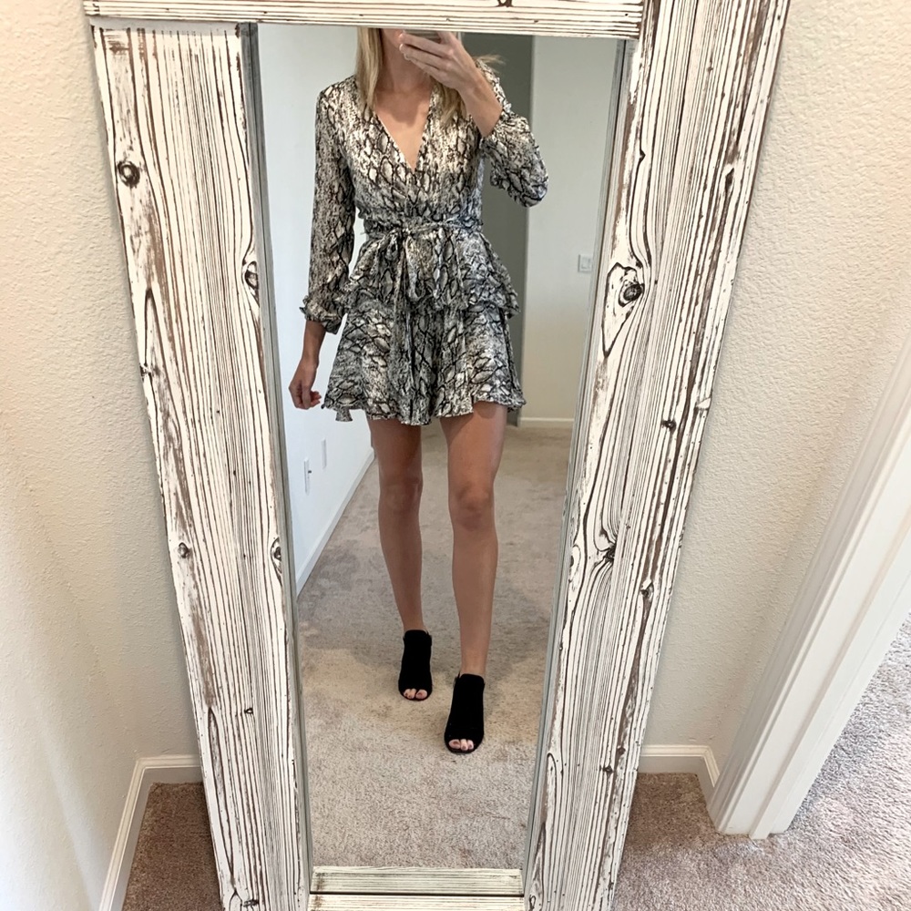 VICI/DO + BE Printed Ruffle Dress - Medium